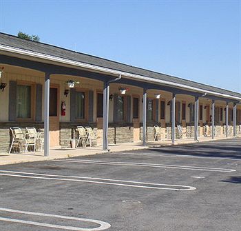 Travelodge By Wyndham Strasburg/Lancaster Amish Country المظهر الخارجي الصورة